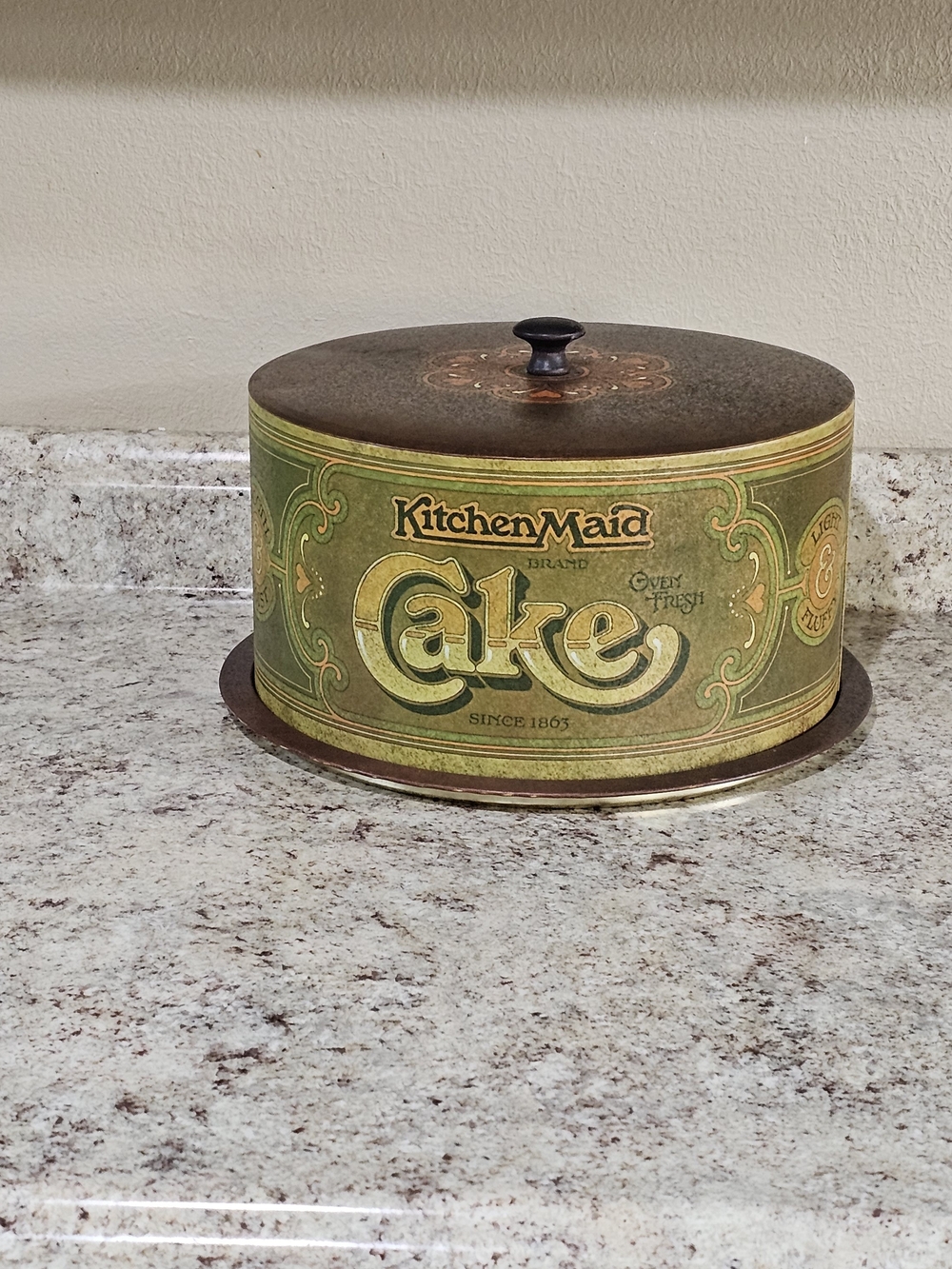 Vintage Ballonoff Cake Holder Classic Vintage Style "Kitchenmaid Cake" - Picture 1 of 11
